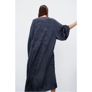 Zara Embroidered Kimono Robe